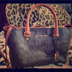 Michale Kors purse